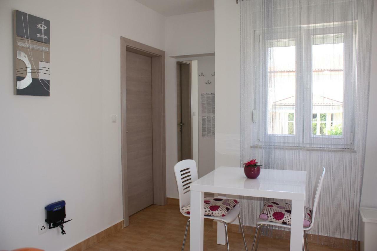 Villa Tea Ražanj Esterno foto