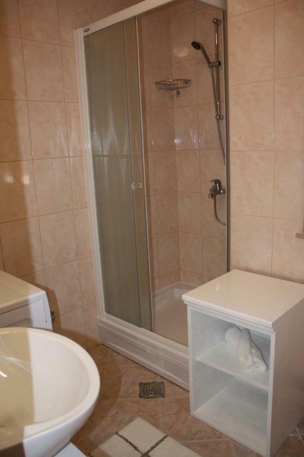 Villa Tea Ražanj Esterno foto